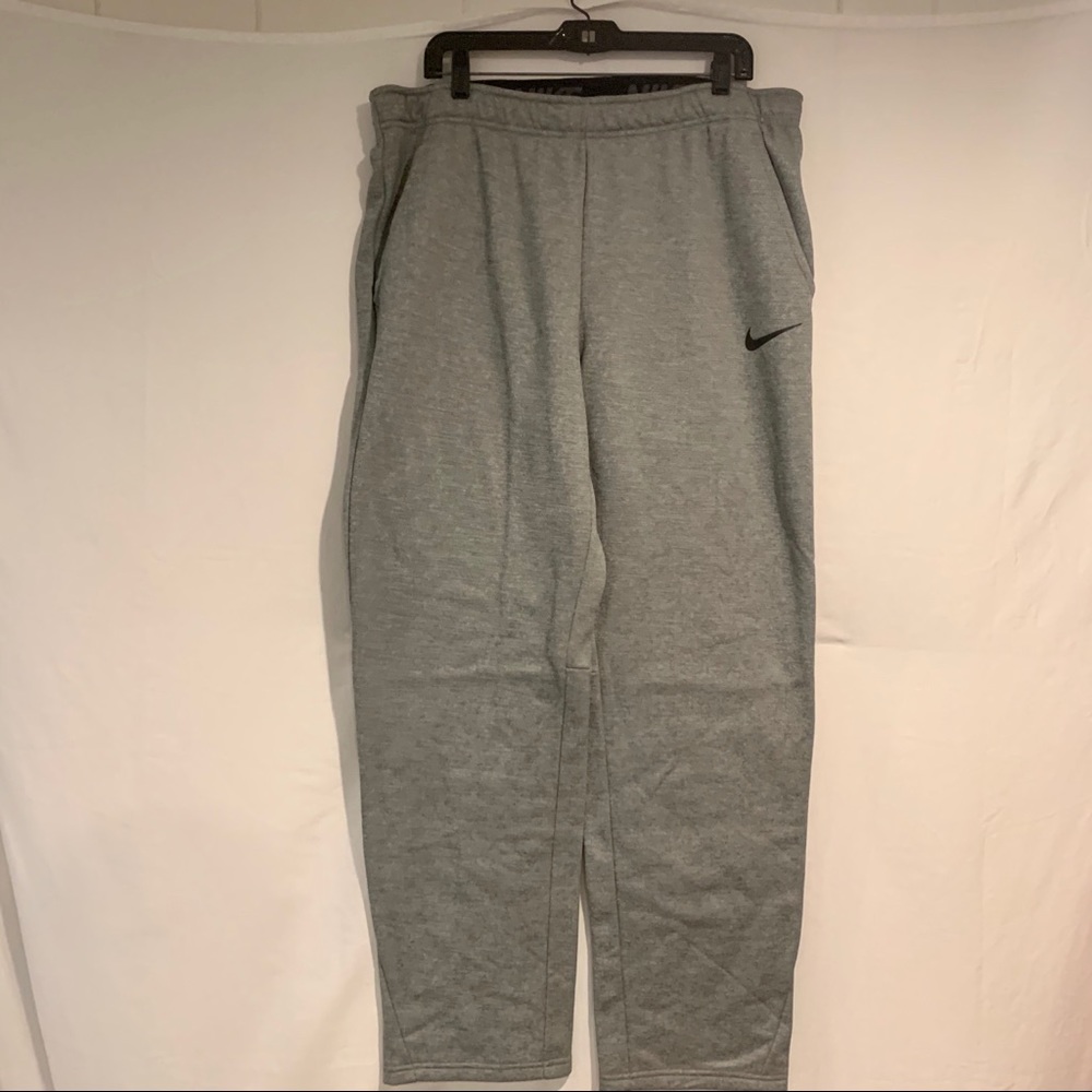 New Men’s Nike sweatpants